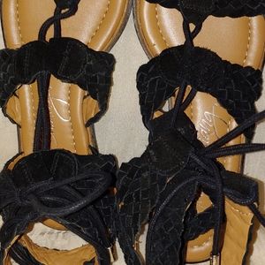Arturo Chiang Black Leather Gladiator Lace Up Sandals